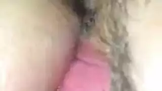فتح غشاء البكرة تحت الصراخ والبكاء