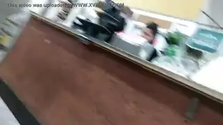 خيال ثلاثي سحاقي: إيلاج مزدوج بالعُصي على الأريكة