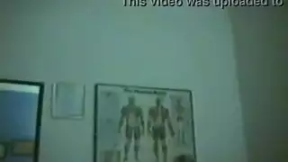الضرب بالعصا وشم الشرج موانئ دبي