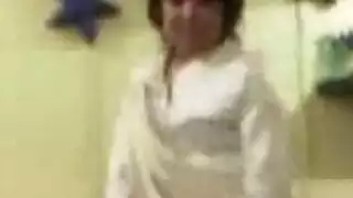 مكسوفة والواد كيفها