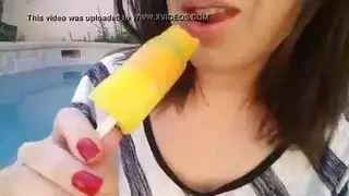 الأندونيسية الثلاثي محلية الصنع ألعاب الأطفال