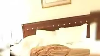 عروس سعودية ساخنة تأخذ القضيب في ليلة زفافها