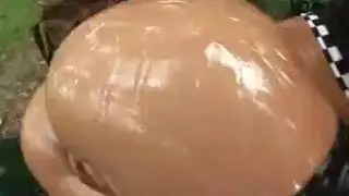 مؤخرة شقراء ضيقة تتمدد بقضيب أسود ضخم