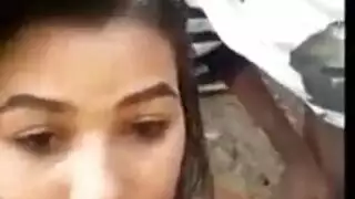 لاتينا مشوية: جنس فموي في الحلق وعق الكس في مشهد إباحي