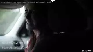 تحول البرومو إلى فيلم إباحي: الفتيات الحفيات يحصلن على قذف داخلي متعدد
