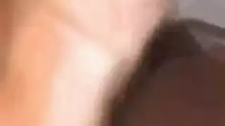 صديقة غشاشة شبقية تستمتع بهيمنة عشيق أسود